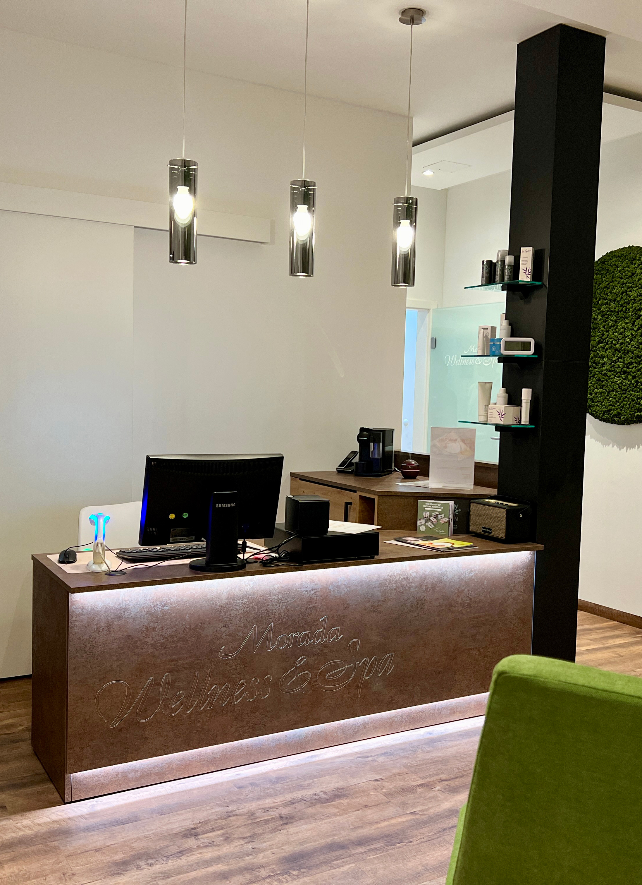 Empfangsbereich der WaldOase im MORADA Hotel Alexisbad
